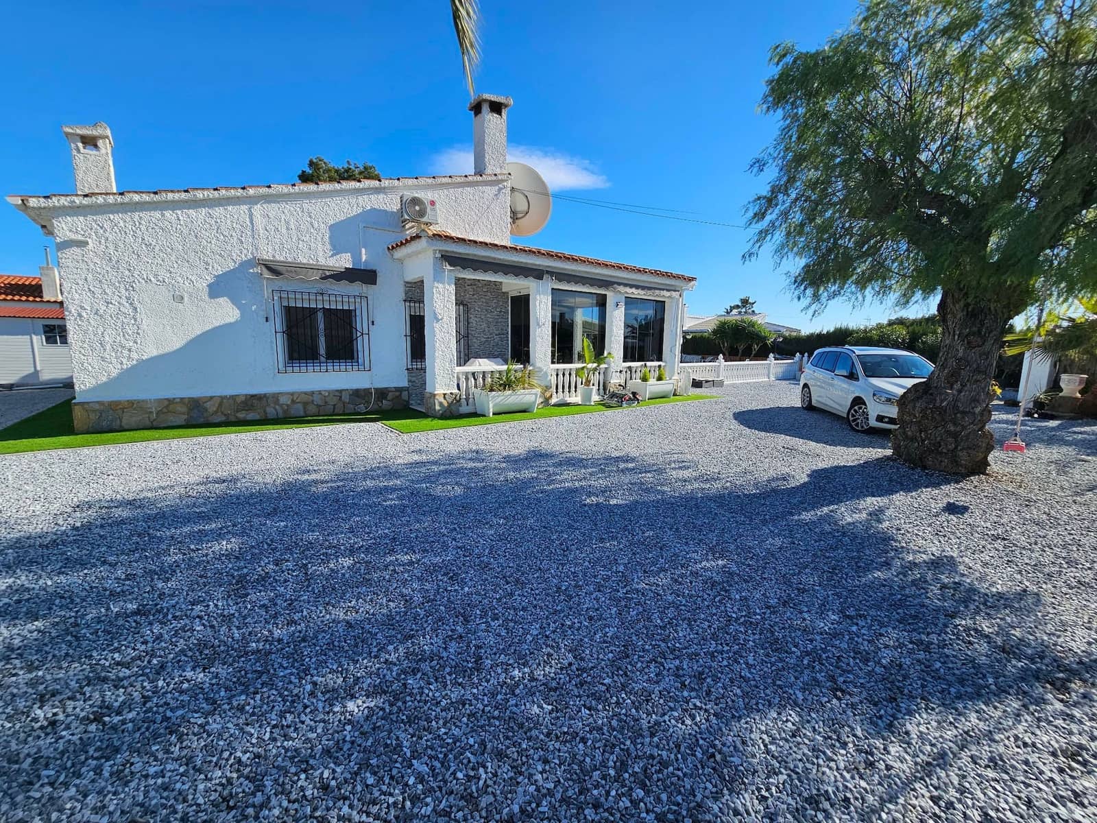 4 bedroom Villa for sale in San Fulgencio with pool - € 520,000 (Ref: 9670274)