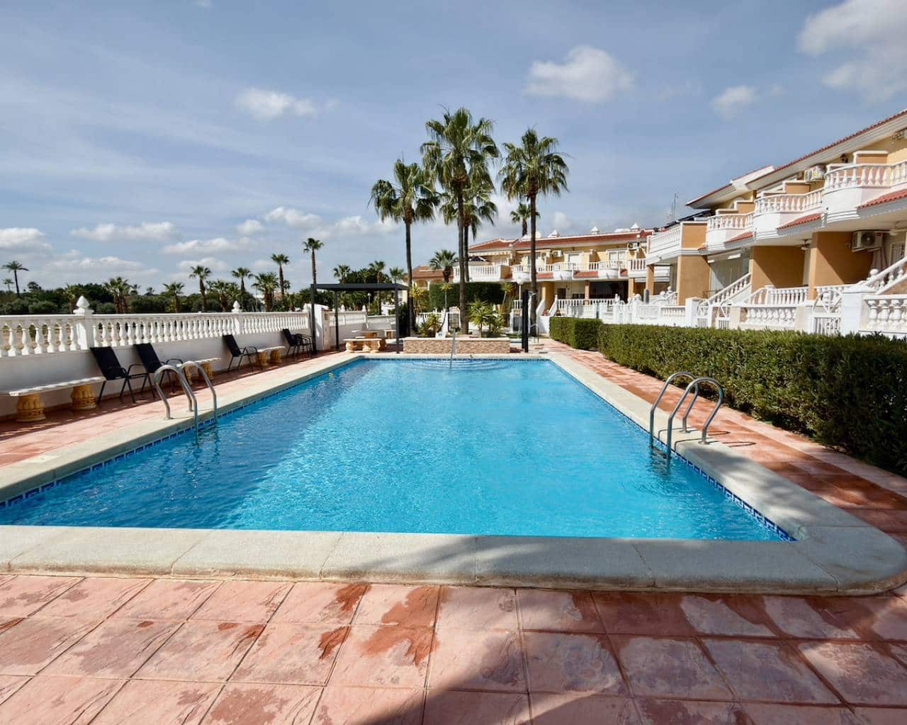 2 bedroom Apartment for sale in Ciudad Quesada with pool - € 175,000 (Ref: 9677034)