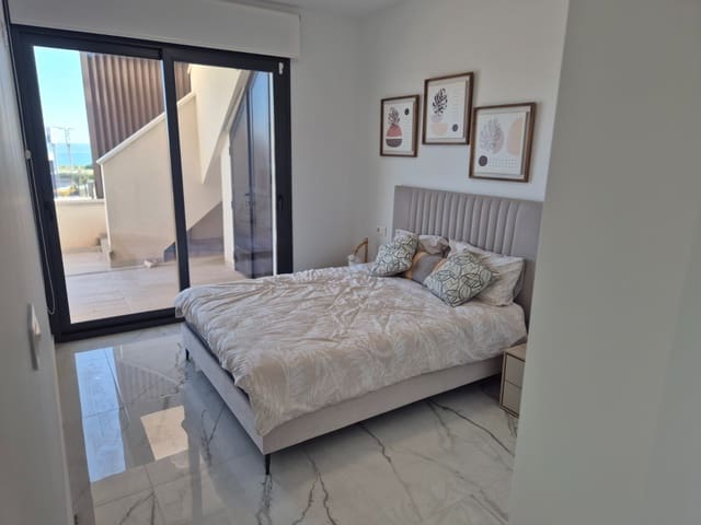 2 bedroom Penthouse for sale in Playa Flamenca, Orihuela with pool - € 549,000 (Ref: 9677037)