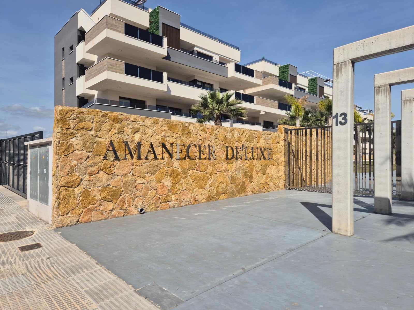 2 chambre Penthouse à vendre à Playa Flamenca avec piscine - 549 000 € (Ref: 9677037)