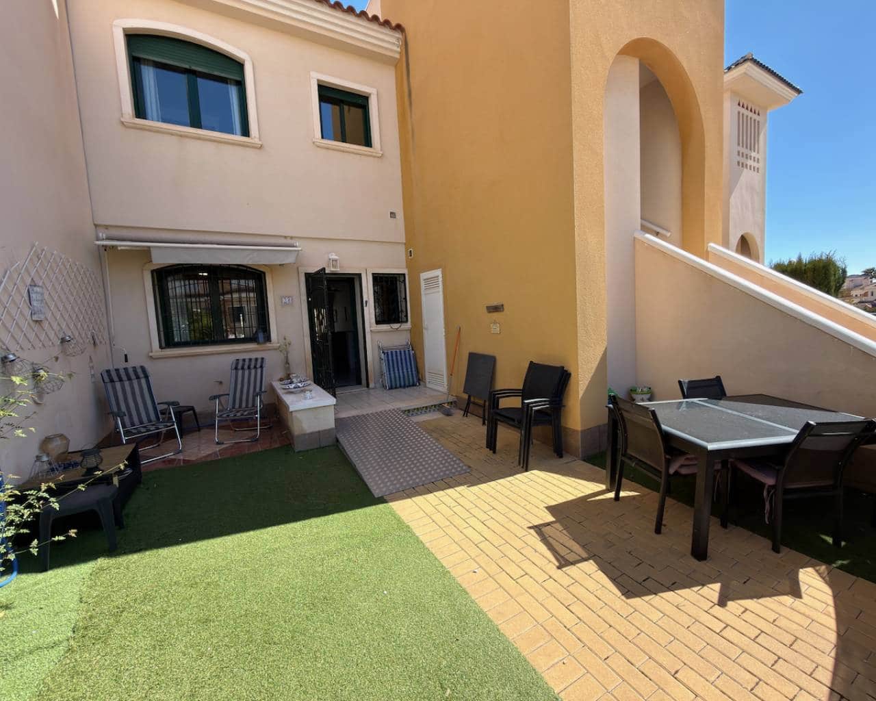 2 Zimmer Apartment zu verkaufen in Ciudad Quesada mit Pool - 225.000 € (Ref: 9686219)