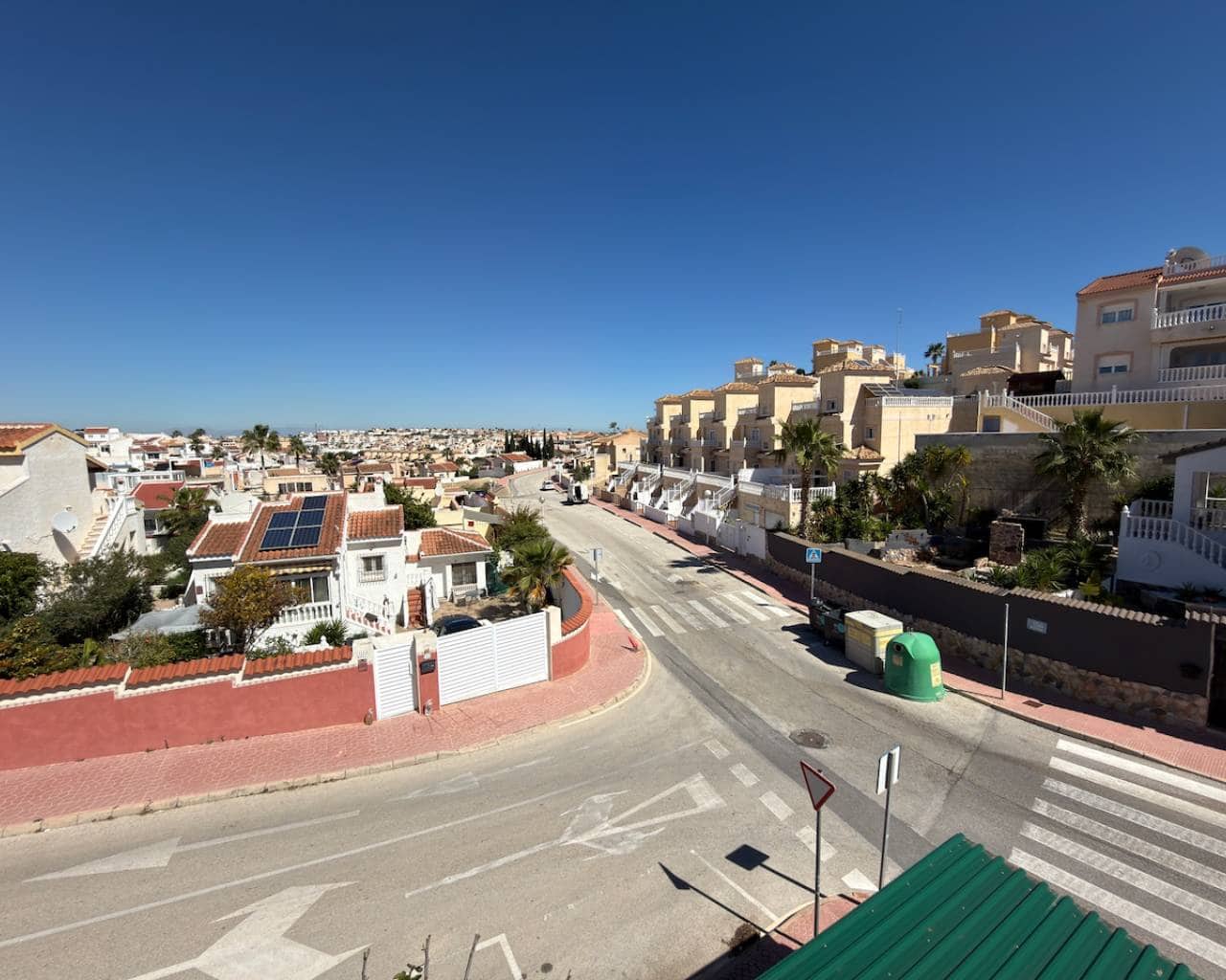 Chalet de 2 habitaciones en Ciudad Quesada en venta con piscina - 235.000 € (Ref: 9690488)