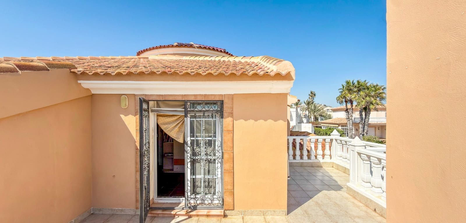 5 Zimmer Villa zu verkaufen in La Mata mit Pool - 950.000 € (Ref: 9721463)