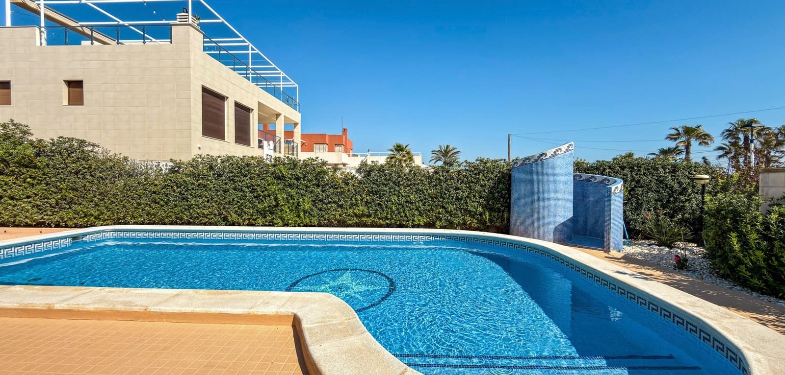 5 Zimmer Villa zu verkaufen in La Mata mit Pool - 950.000 € (Ref: 9721463)