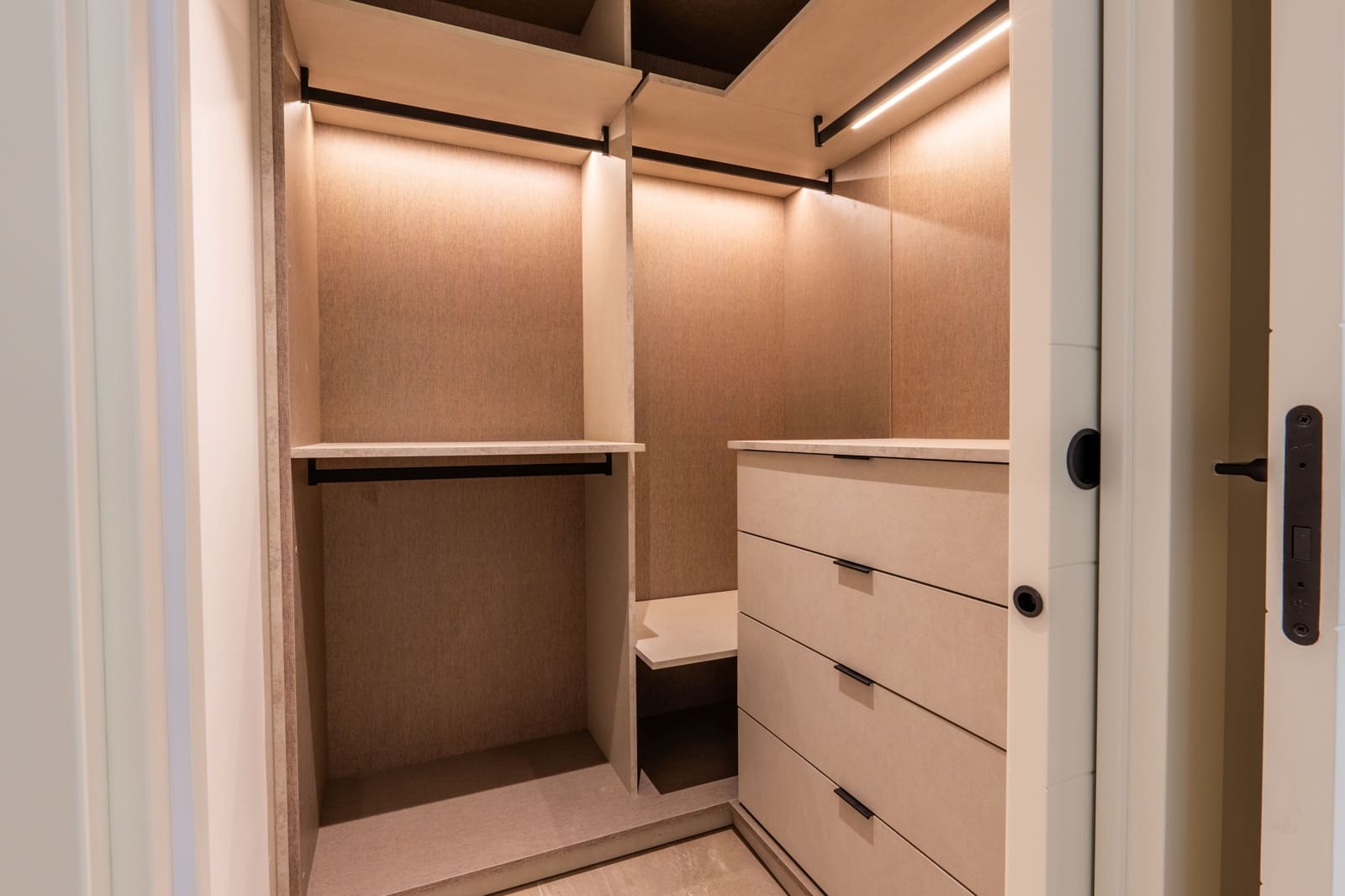 3 chambre Penthouse à vendre à Guardamar del Segura avec piscine - 795 000 € (Ref: 9775041)