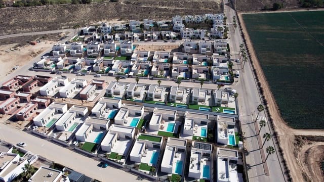 3 bedroom Villa for sale in Algorfa - € 478,000 (Ref: 9775797)