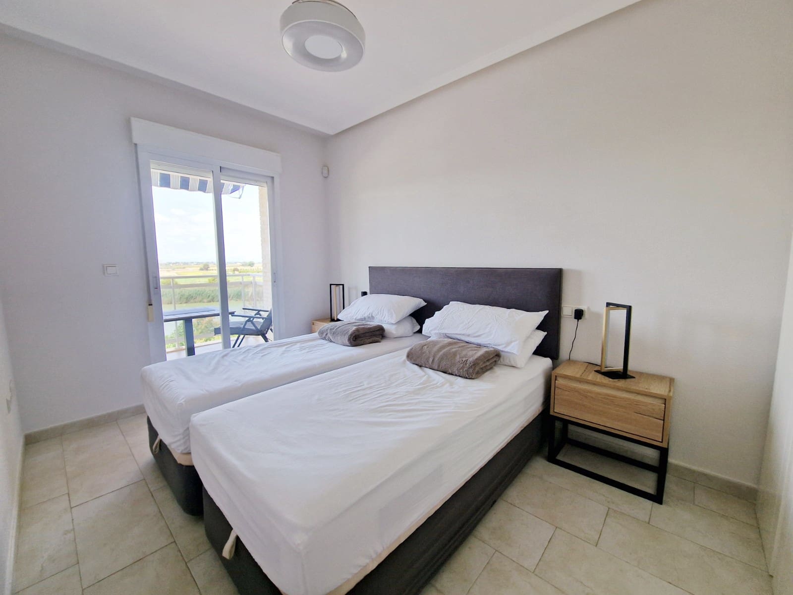 2 sovrum Lägenhet till salu i Guardamar del Segura med pool - 179 000 € (Ref: 9807192)