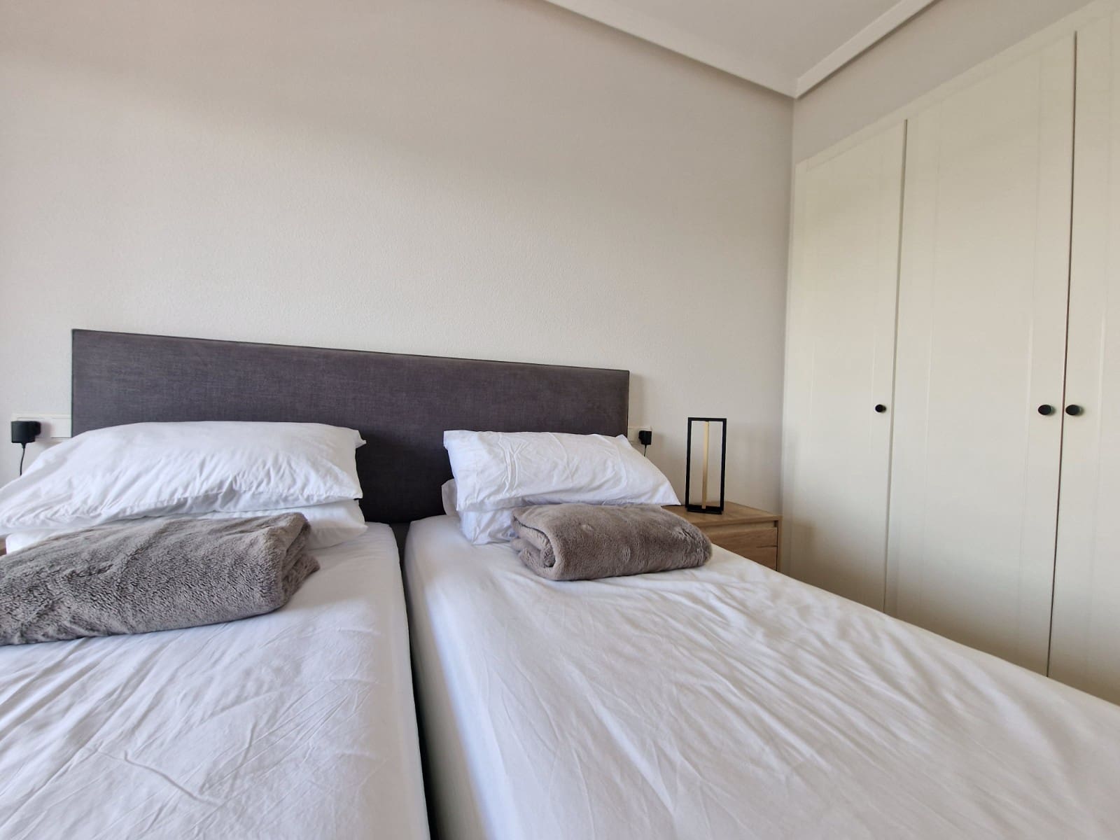 2 sovrum Lägenhet till salu i Guardamar del Segura med pool - 179 000 € (Ref: 9807192)