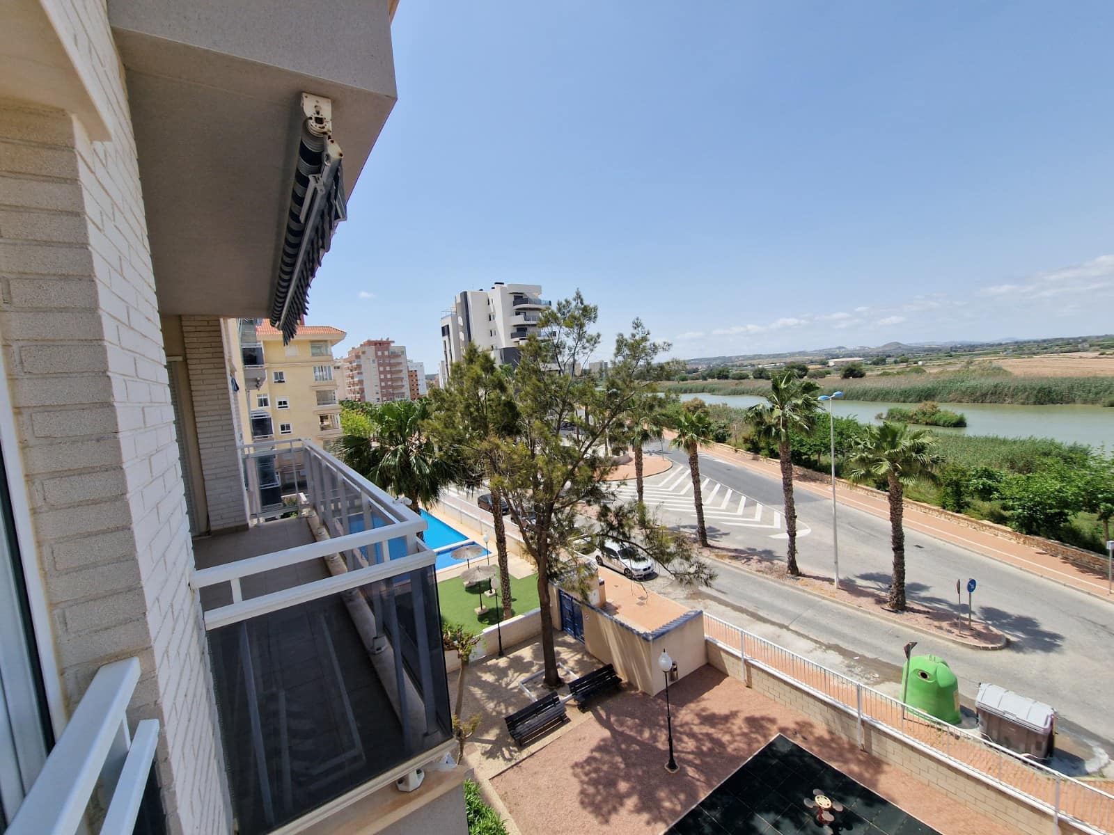2 sovrum Lägenhet till salu i Guardamar del Segura med pool - 179 000 € (Ref: 9807192)