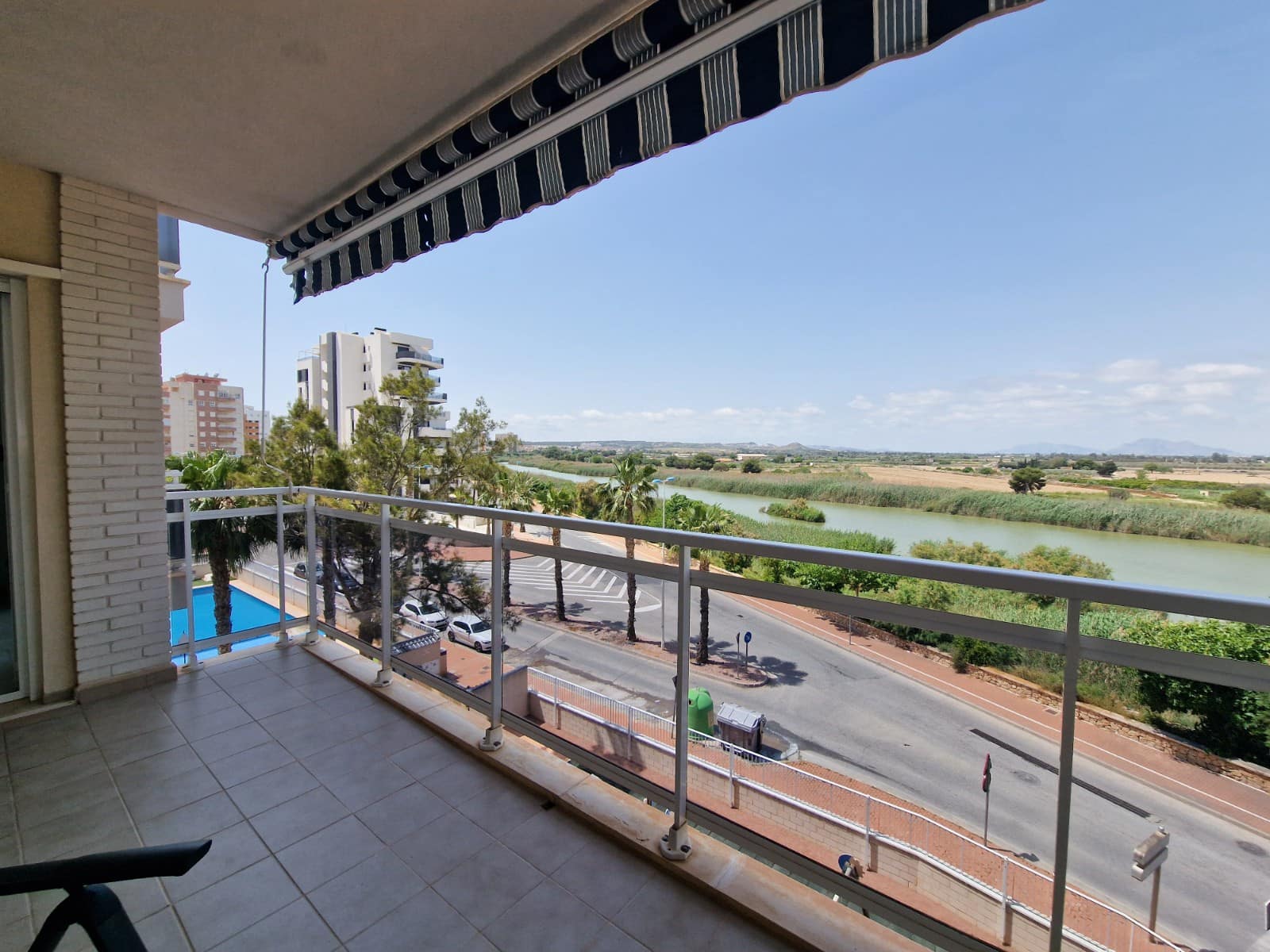 2 sovrum Lägenhet till salu i Guardamar del Segura med pool - 179 000 € (Ref: 9807192)