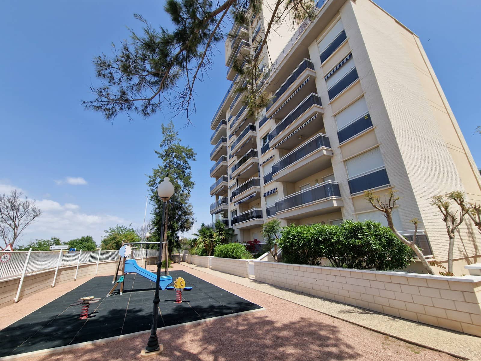 2 sovrum Lägenhet till salu i Guardamar del Segura med pool - 179 000 € (Ref: 9807192)
