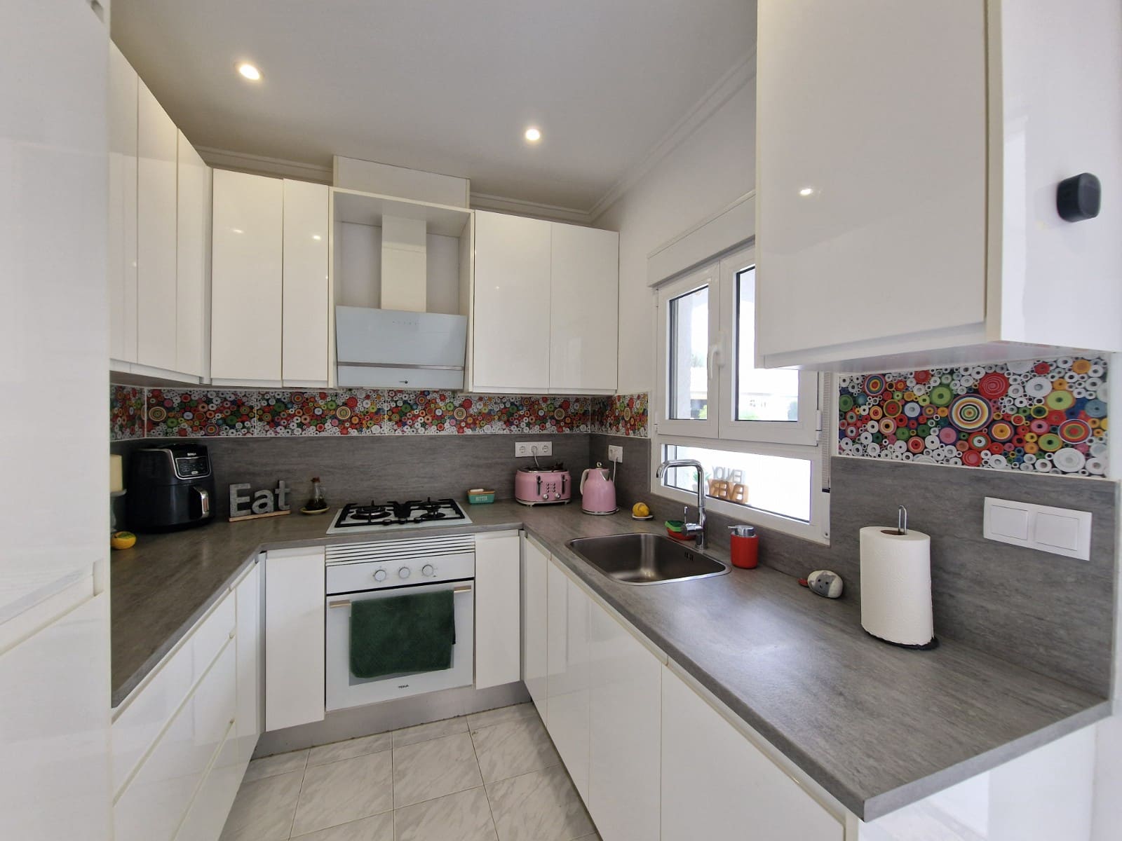 3 bedroom Villa for sale in Pueblo Bravo with pool - € 440,000 (Ref: 9815222)