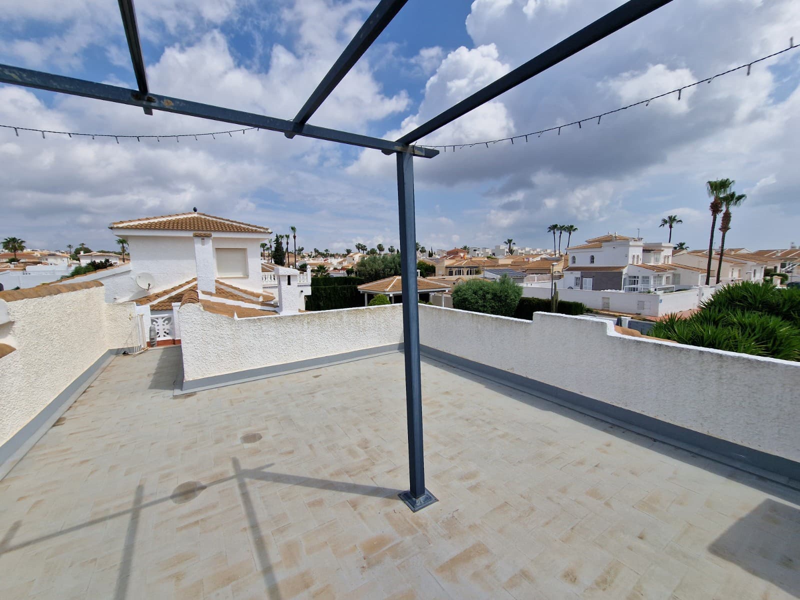 3 bedroom Villa for sale in Pueblo Bravo with pool - € 440,000 (Ref: 9815222)