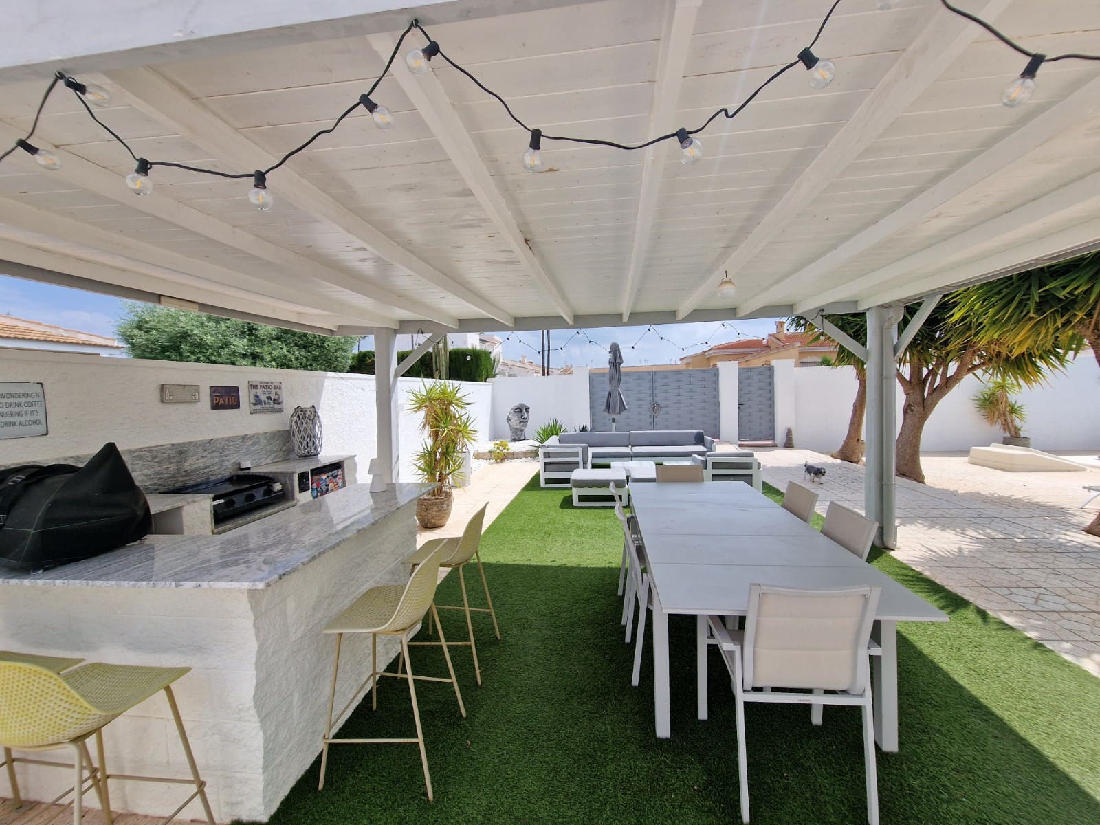 3 bedroom Villa for sale in Pueblo Bravo with pool - € 440,000 (Ref: 9815222)