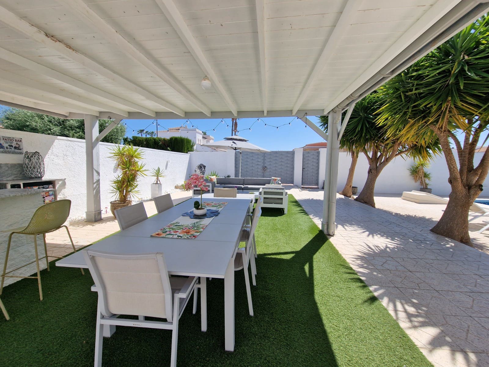 3 bedroom Villa for sale in Pueblo Bravo with pool - € 440,000 (Ref: 9815222)