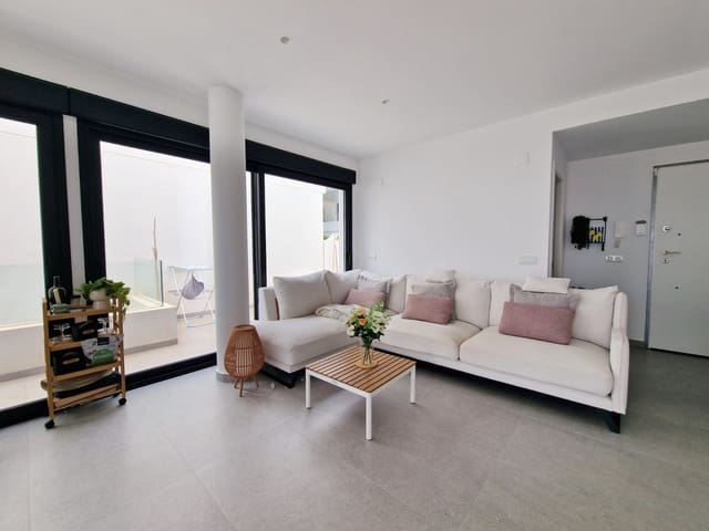 4 soveværelse Villa til salg i Los Secanos, Guardamar del Segura med swimmingpool garage - € 570.000 (Ref: 9891415)