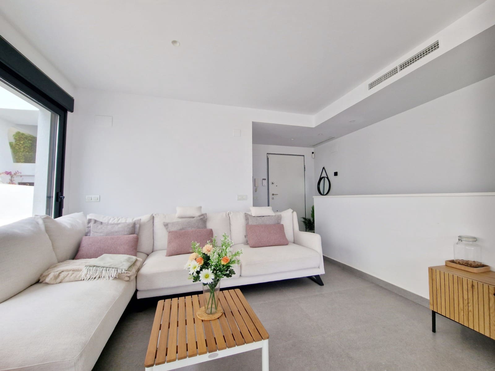 4 soveværelse Villa til salg i Guardamar del Segura med swimmingpool garage - € 570.000 (Ref: 9891415)