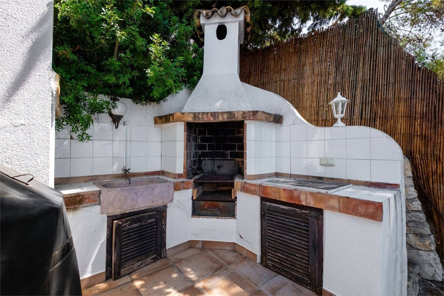 Villa zu verkaufen in Alicante / Alacant Stadt - 829.000 € (Ref: 10073230)