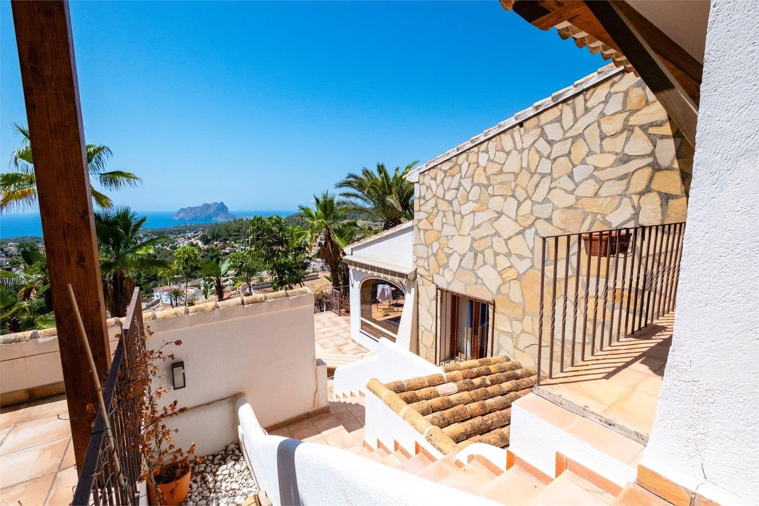 Villa zu verkaufen in Alicante / Alacant Stadt - 829.000 € (Ref: 10073230)