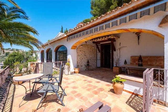 Villa zu verkaufen in Alicante / Alacant Stadt - 829.000 € (Ref: 10073230)