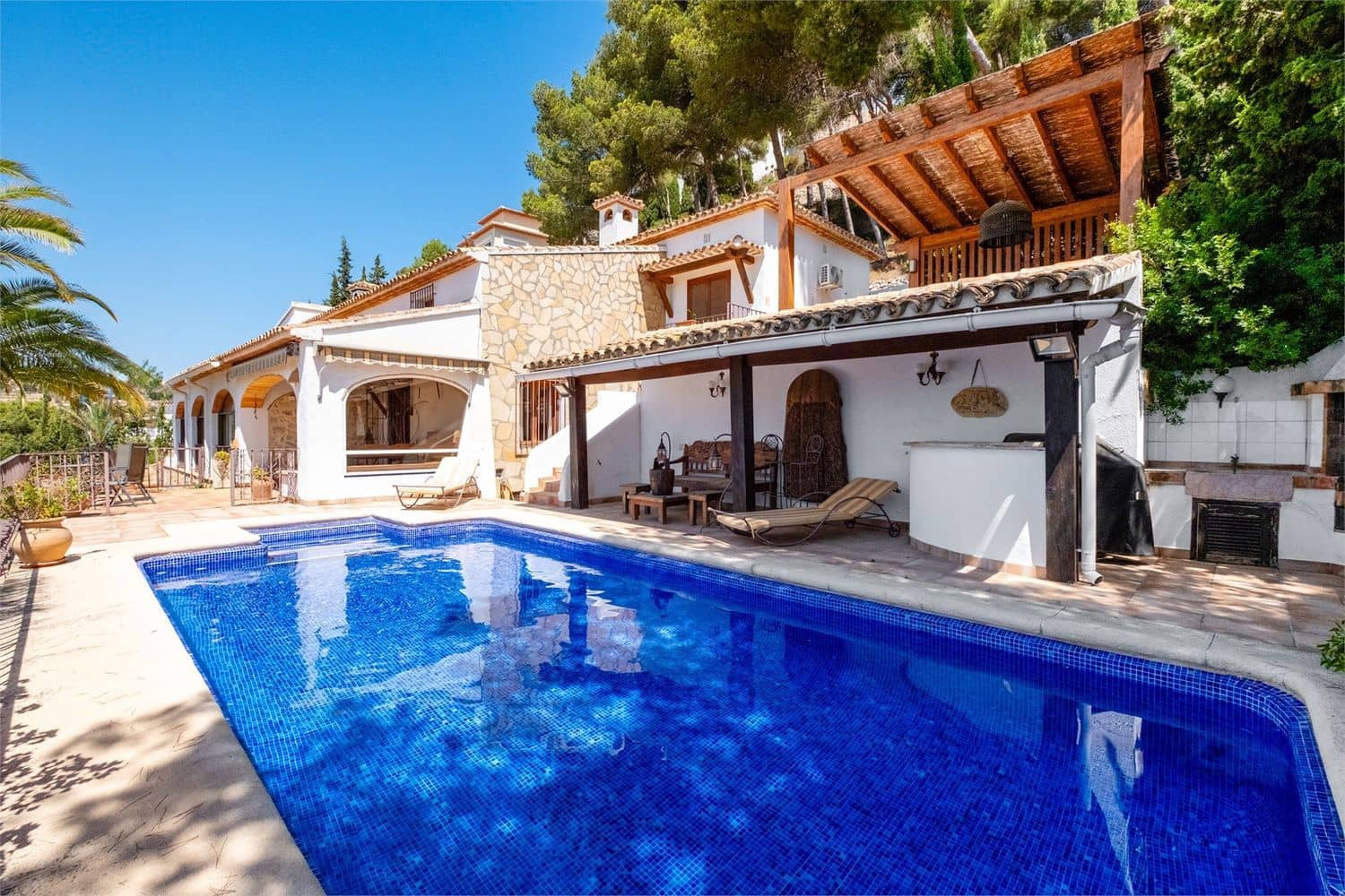 Villa zu verkaufen in Alicante / Alacant Stadt - 829.000 € (Ref: 10073230)