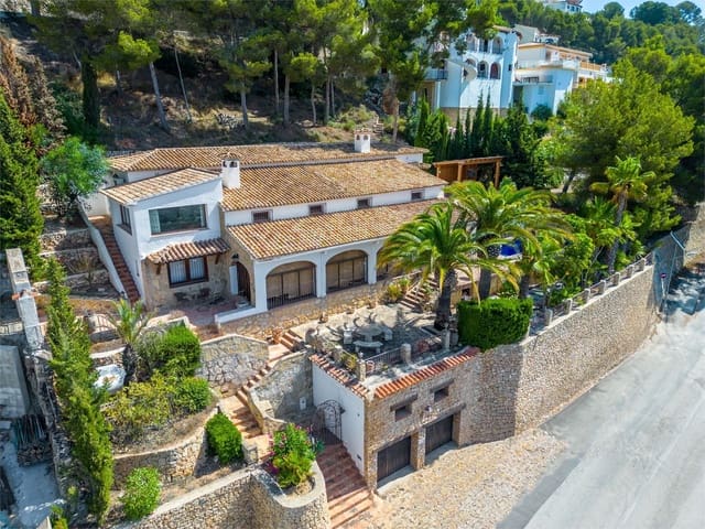 Villa zu verkaufen in Alicante / Alacant Stadt - 829.000 € (Ref: 10073230)