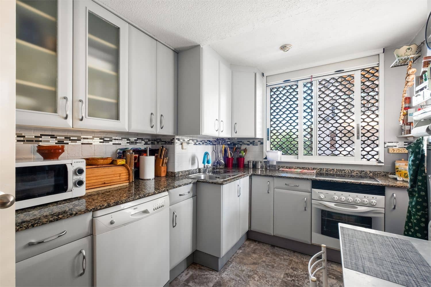 Apartament na sprzedaż w Albir - 380 000 € (Ref: 10073231)
