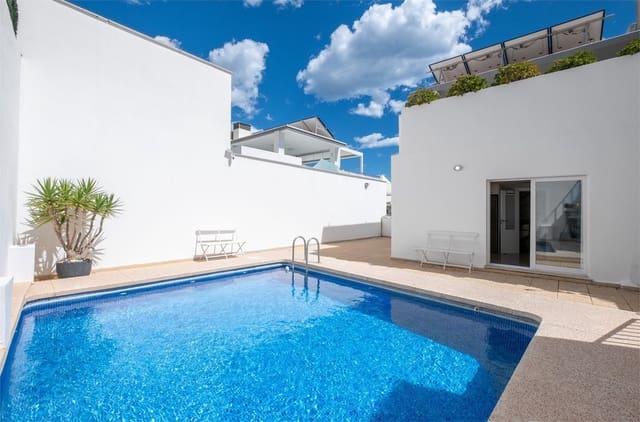 Hus til salgs i Altea - € 749 000 (Ref: 10073232)
