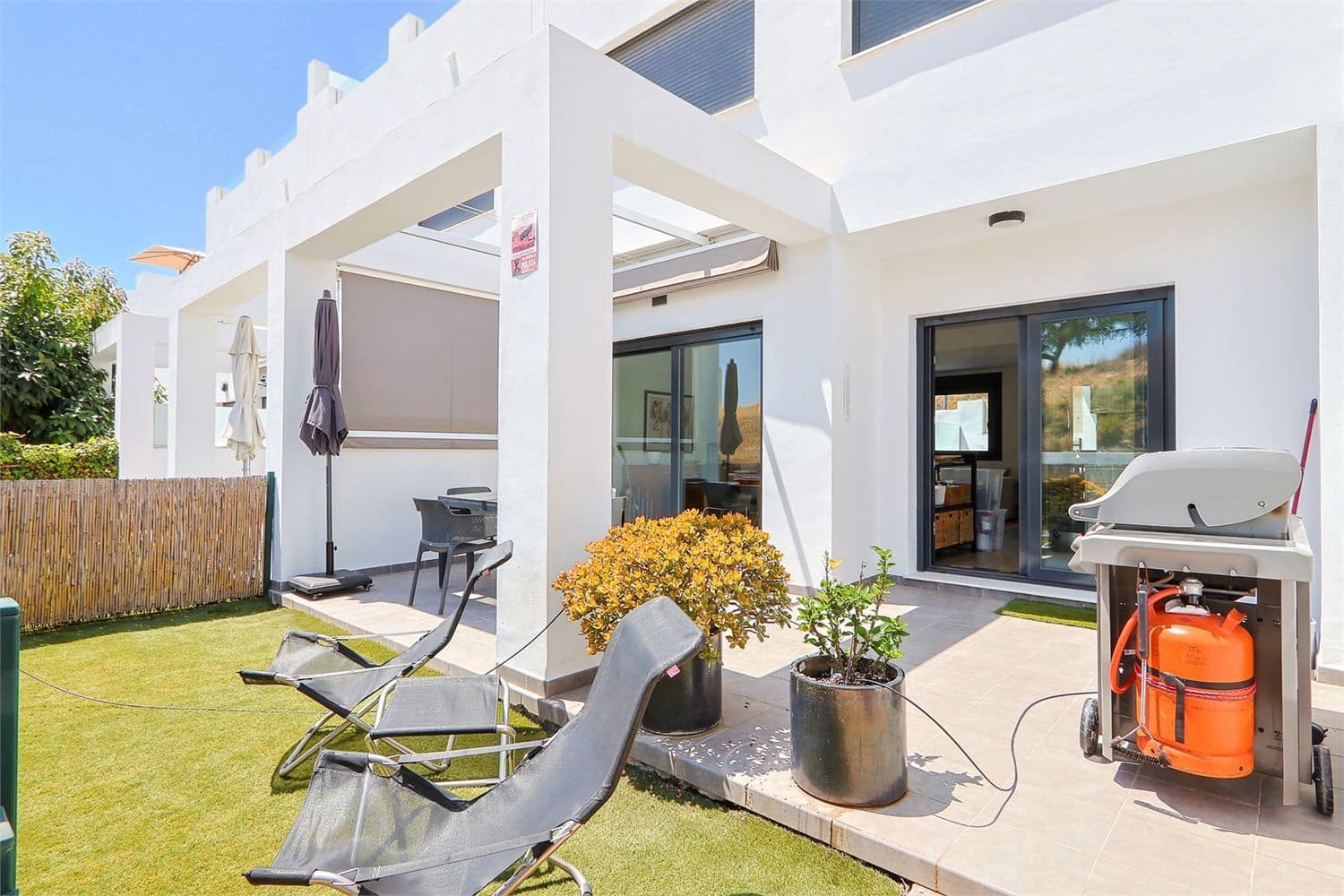 Reihenhaus zu verkaufen in Nerja - 449.000 € (Ref: 10098765)