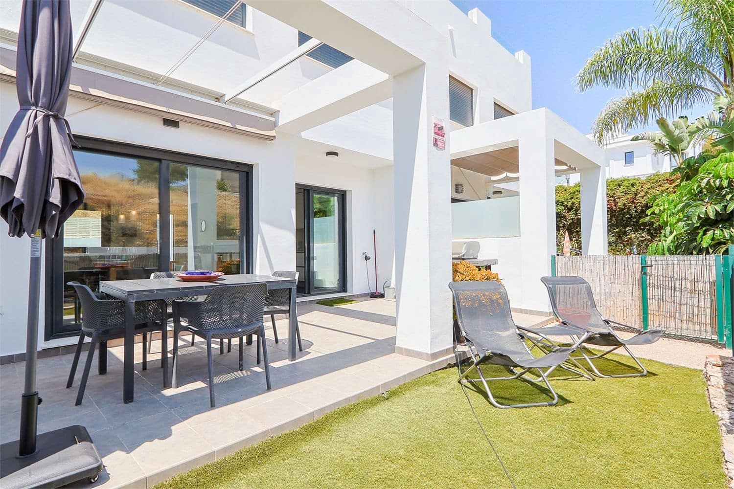 Reihenhaus zu verkaufen in Nerja - 449.000 € (Ref: 10098765)