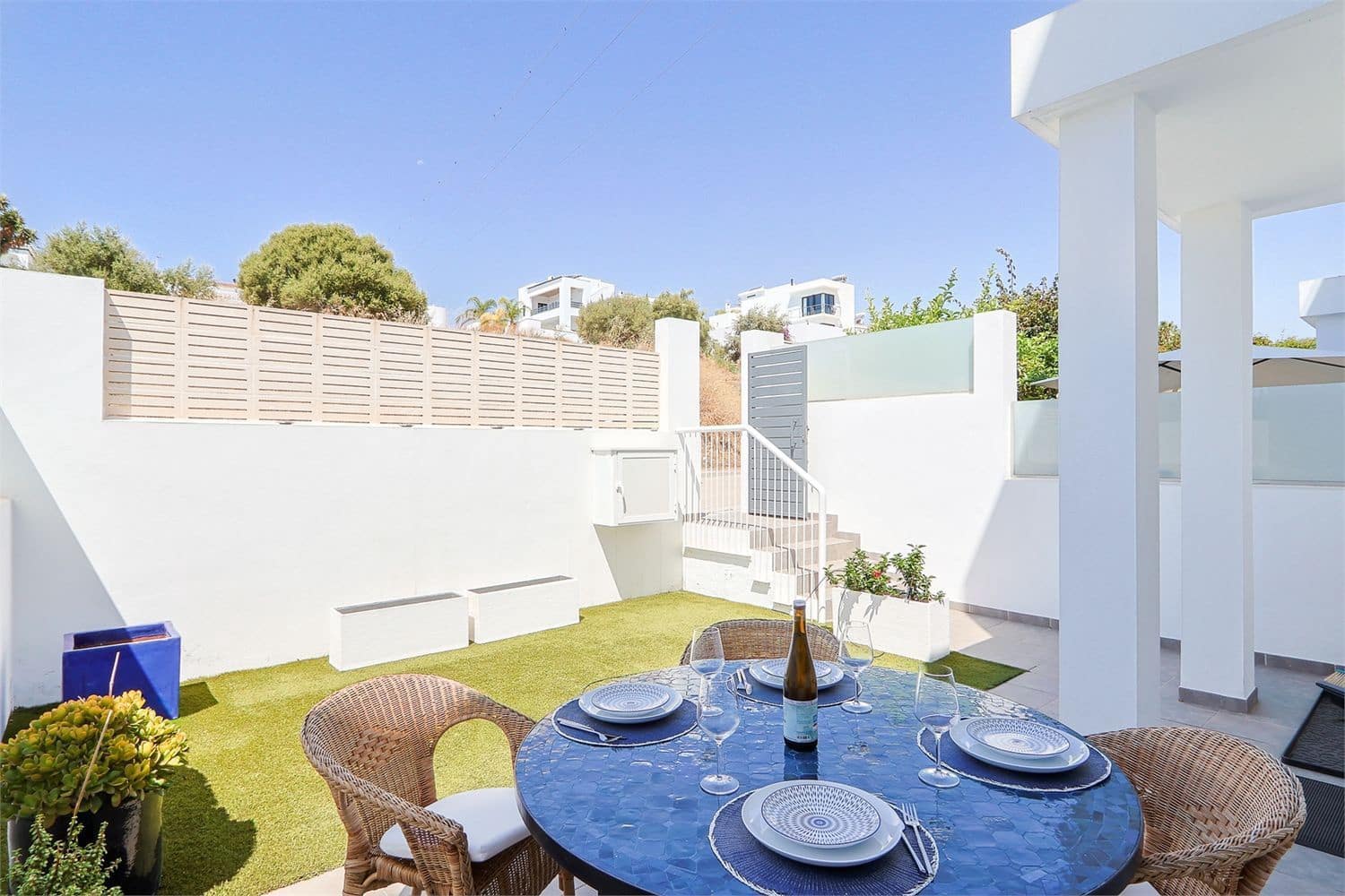 Reihenhaus zu verkaufen in Nerja - 449.000 € (Ref: 10098765)