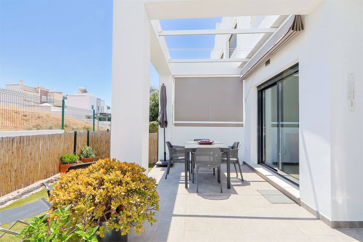 Reihenhaus zu verkaufen in Nerja - 449.000 € (Ref: 10098765)