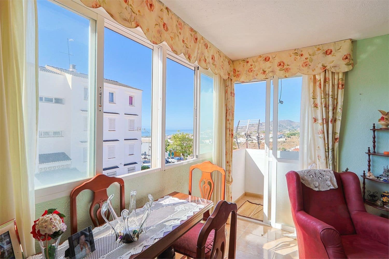 Lägenhet till salu i Nerja - 215 000 € (Ref: 10098767)