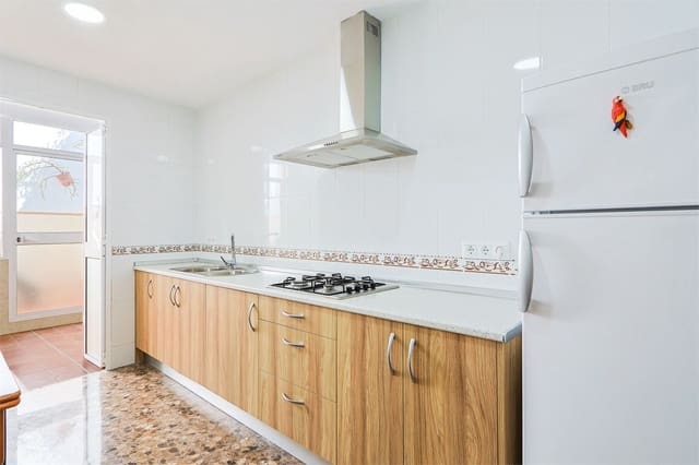 Omakotitalo myytävänä paikassa Centro, Nerja - 465 000 € (Ref: 10098768)