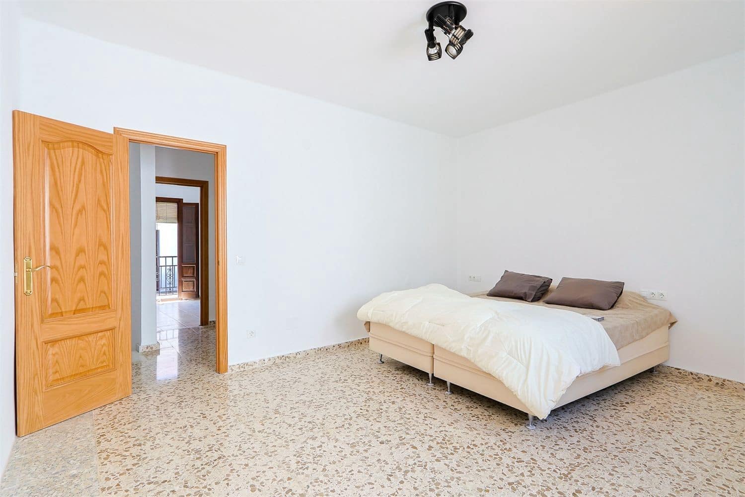 Omakotitalo myytävänä paikassa Nerja - 465 000 € (Ref: 10098768)