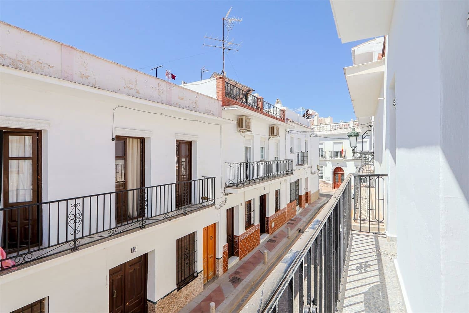 Omakotitalo myytävänä paikassa Nerja - 465 000 € (Ref: 10098768)