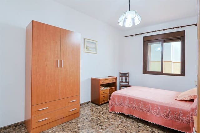 Omakotitalo myytävänä paikassa Centro, Nerja - 465 000 € (Ref: 10098768)