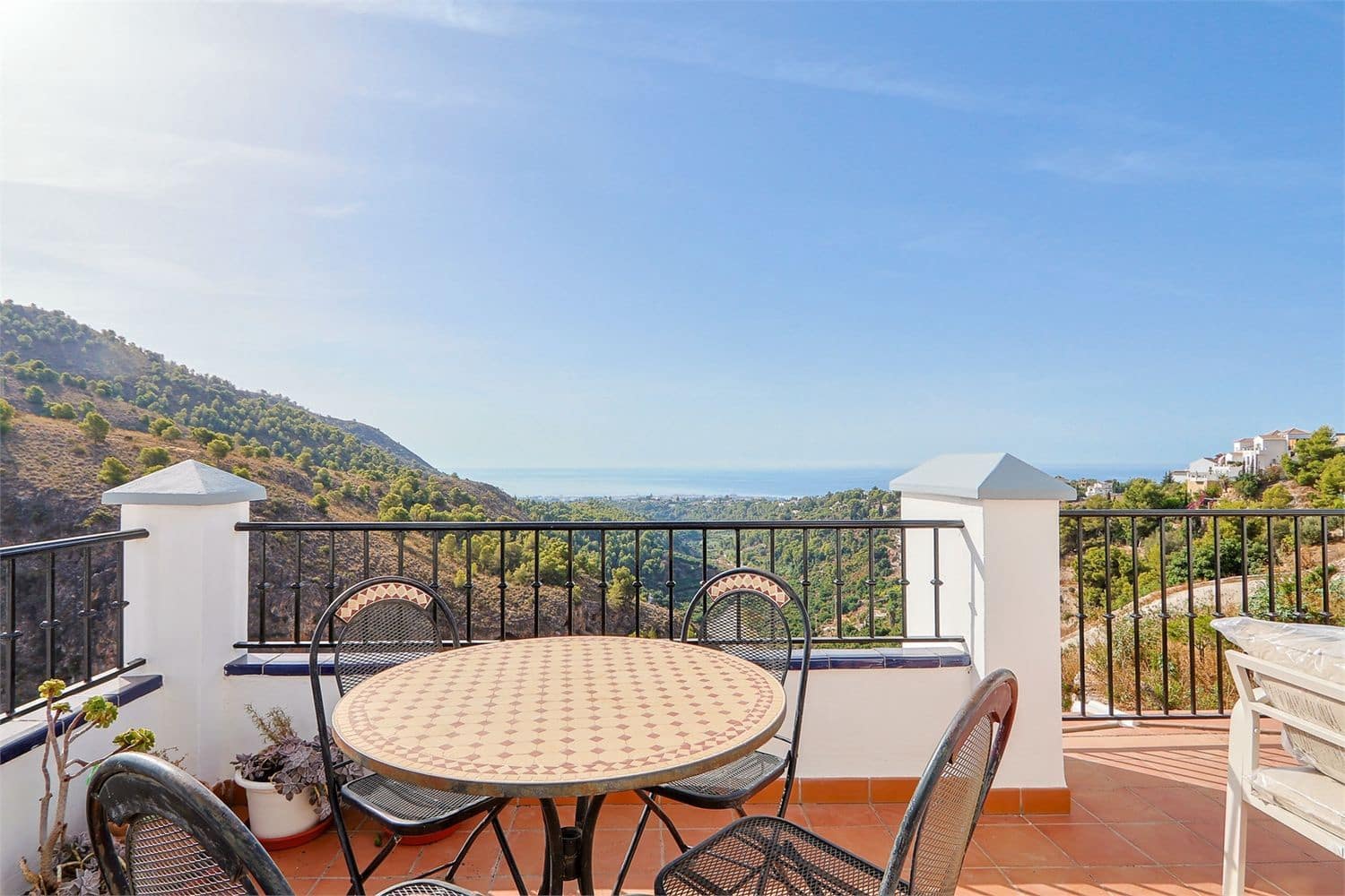 Villa/Maison à vendre à Frigiliana - 950 000 € (Ref: 10098769)
