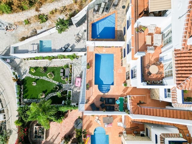 Villa/Maison à vendre à Frigiliana - 950 000 € (Ref: 10098769)