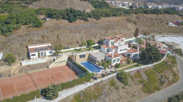 Kommersiell til salgs i Torrox-Costa, Torrox - € 1 100 000 (Ref: 10098770)