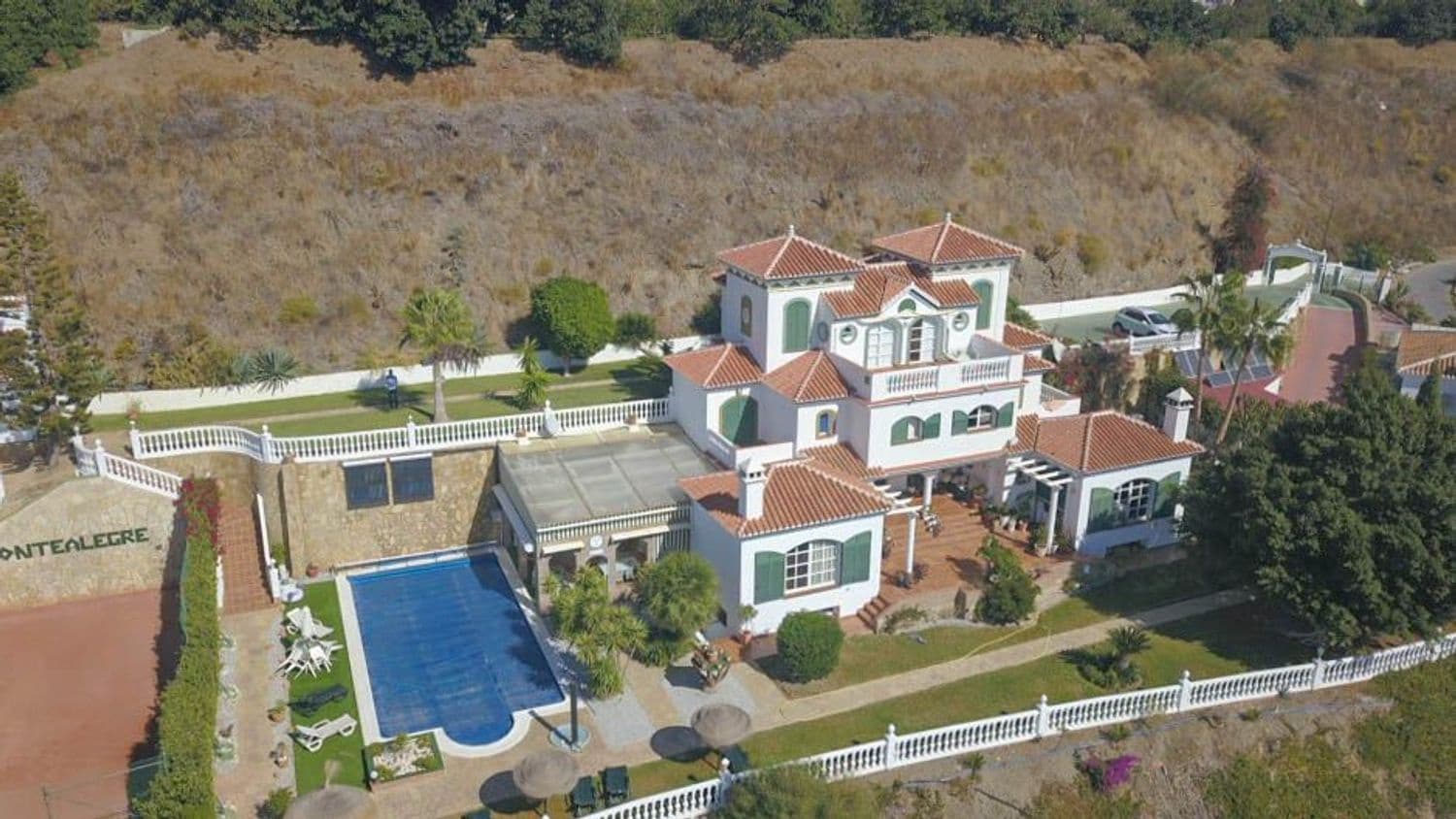 Kommersiell til salgs i Torrox-Costa - € 1 100 000 (Ref: 10098770)