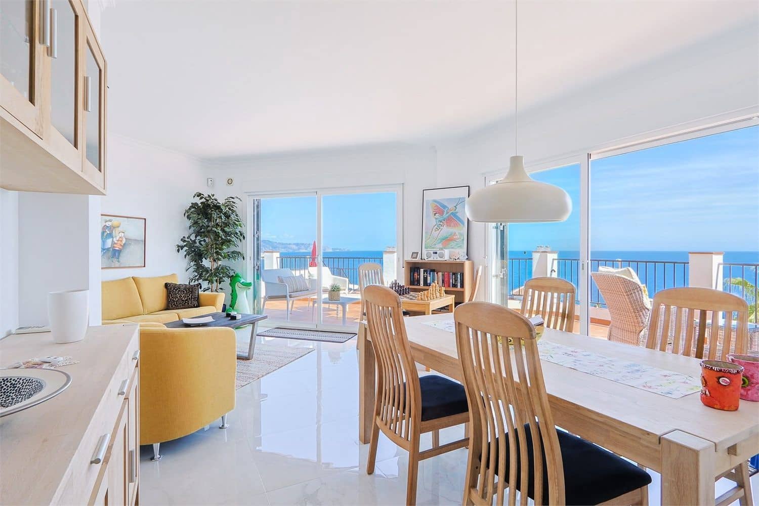 5 sovrum Villa till salu i Nerja med pool garage - 915 000 € (Ref: 10098773)
