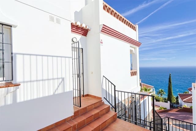 5 sovrum Villa till salu i Chaparil - Torrecilla - Punta Lara, Nerja med pool garage - 915 000 € (Ref: 10098773)