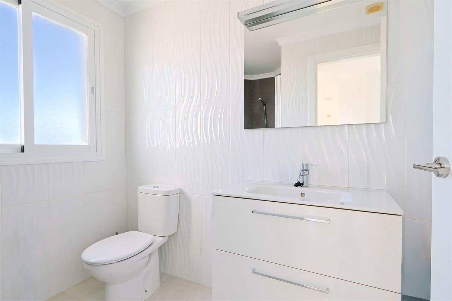 5 sovrum Villa till salu i Nerja med pool garage - 915 000 € (Ref: 10098773)