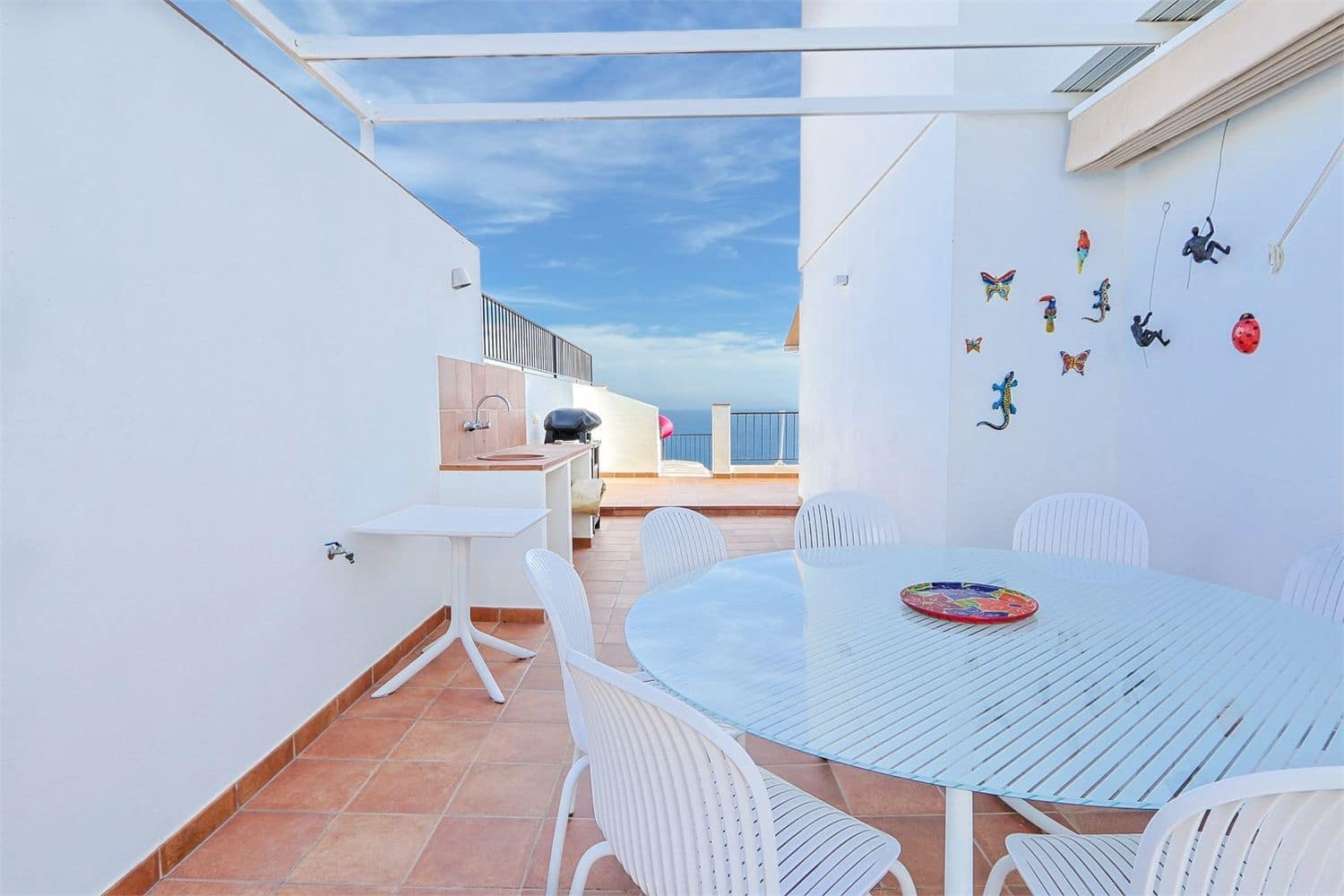 5 sovrum Villa till salu i Nerja med pool garage - 915 000 € (Ref: 10098773)