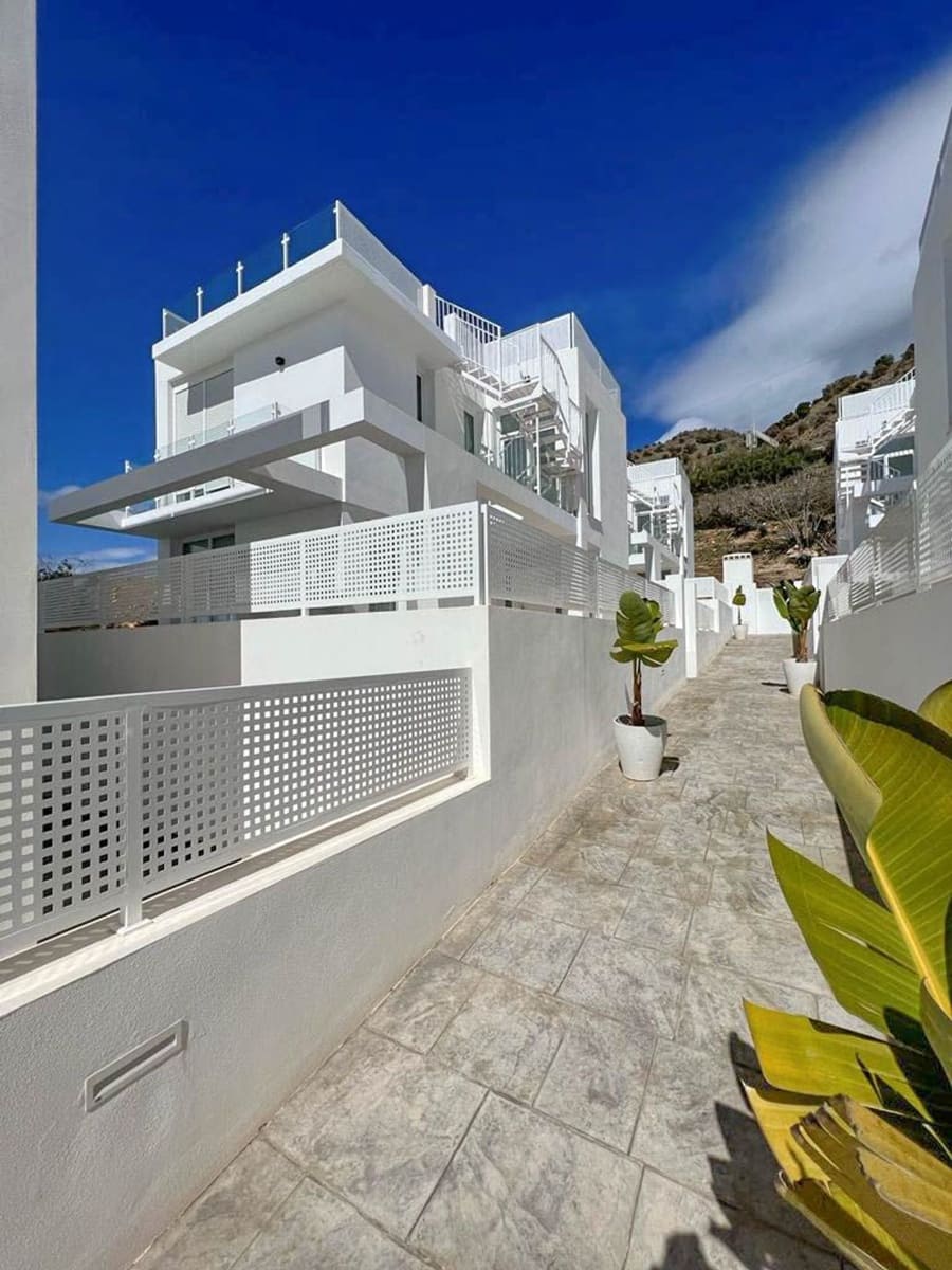 Villa in vendita in Nerja - 650.000 € (Rif: 10098774)