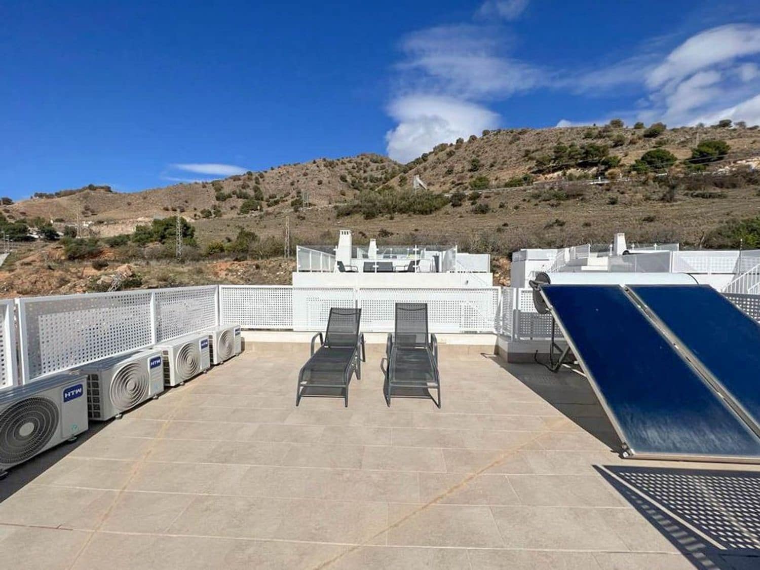 Villa in vendita in Nerja - 650.000 € (Rif: 10098774)