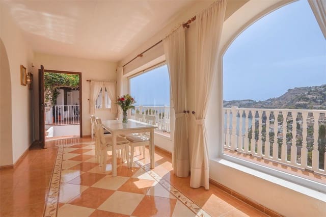 Villa till salu i Cotobro, Almuñécar - 675 000 € (Ref: 10098775)