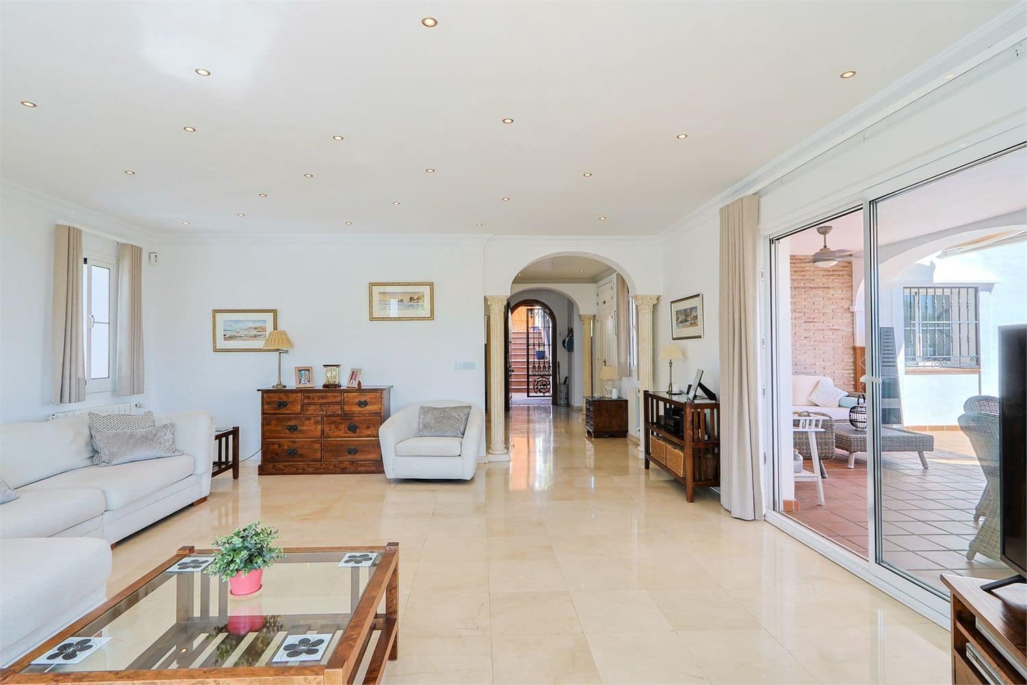 Villa/Maison à vendre à Frigiliana - 1 400 000 € (Ref: 10098776)