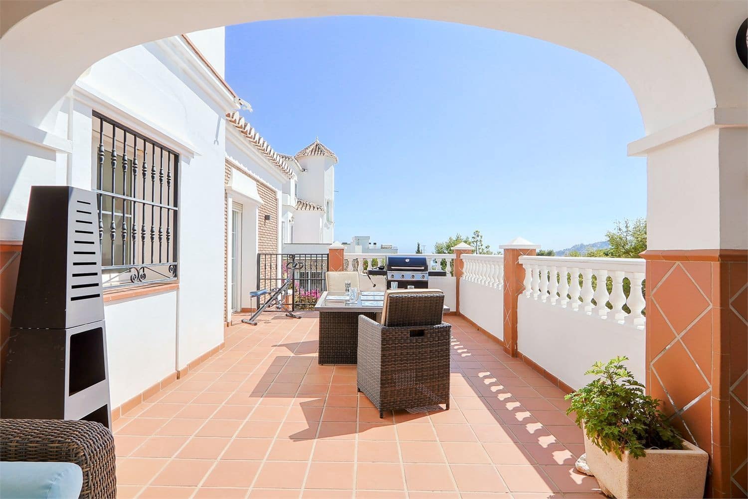 Villa/Maison à vendre à Frigiliana - 1 400 000 € (Ref: 10098776)